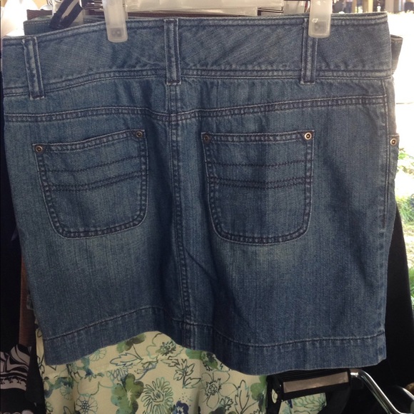 Host Pick! Ann Taylor LOFT denim skirt. Size 10. EUC - Picture 2 of 2